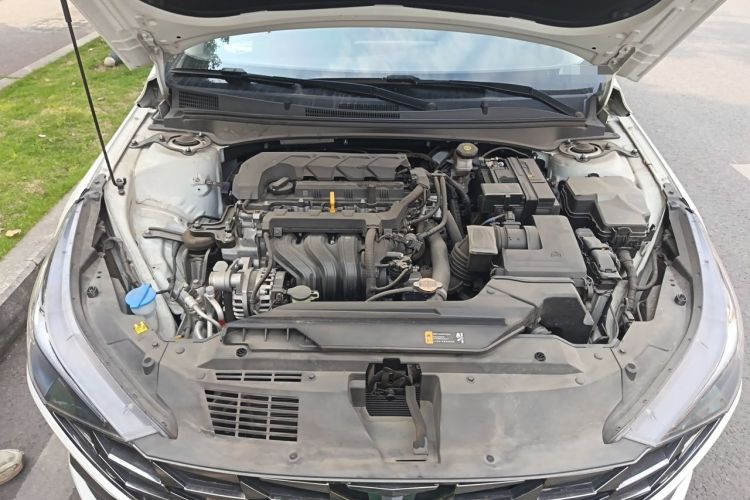 Used Hyundai Elantra 2022 1.5L CVT TOP Flagship Edition Engine Bay
