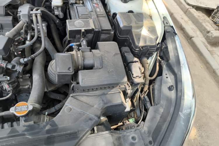 Used Hyundai Elantra 2022 1.5L CVT LUX Prestige Edition Engine Bay Left