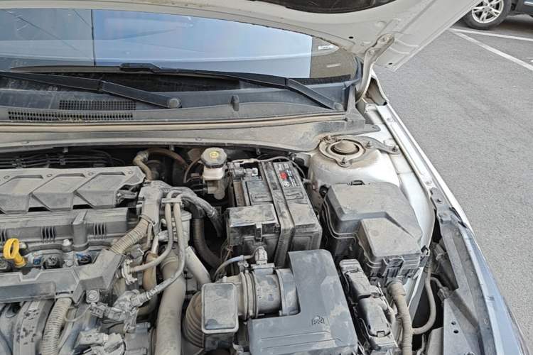 Used Hyundai Elantra 2022 1.5L CVT GLX Elite Edition Engine Bay Left