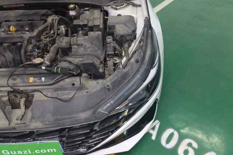 Used Hyundai Elantra 2022 1.5L CVT LUX Prestige Edition Engine Bay Left