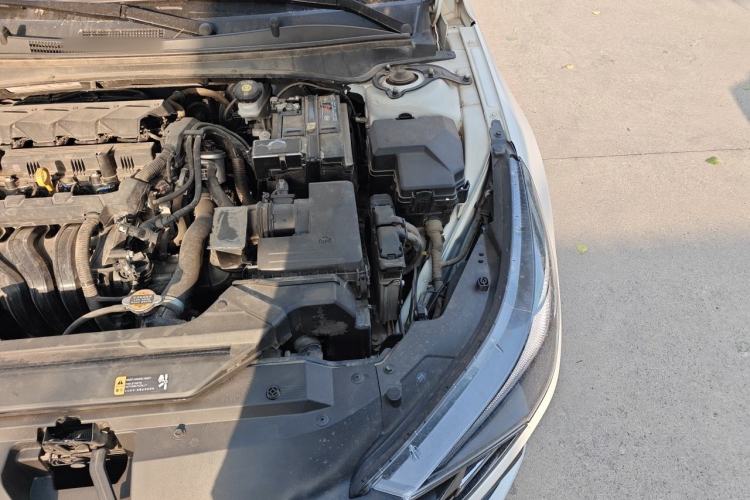 Used Hyundai Elantra 2022 1.5L CVT LUX Prestige Edition Engine Bay Left