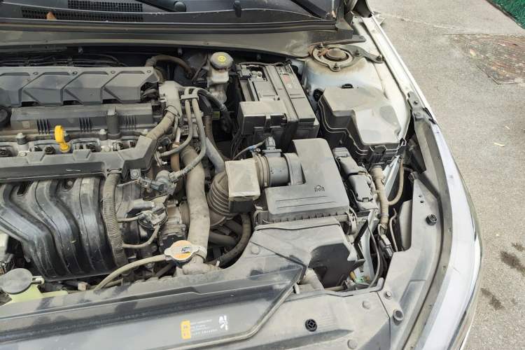 Used Hyundai Elantra 2022 1.5L CVT GLX Elite Edition Engine Bay Left