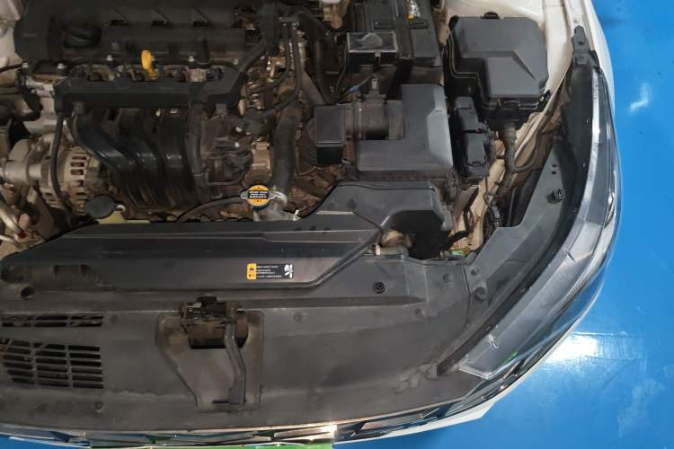 Used Hyundai Elantra 2022 1.5L CVT LUX Prestige Edition Engine Bay Left