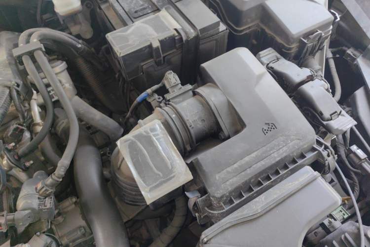 Used Hyundai Elantra 2022 1.5L CVT LUX Prestige Edition Engine Bay Left