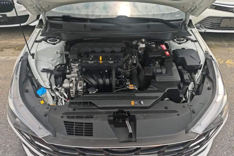 Used Hyundai Elantra 2022 1.5L CVT LUX Prestige Edition Engine Bay