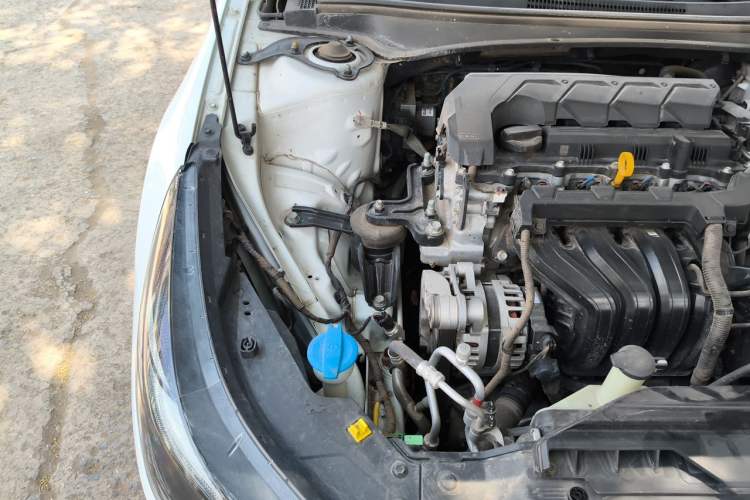 Used Hyundai Elantra 2022 1.5L CVT LUX Prestige Edition Engine Bay Right