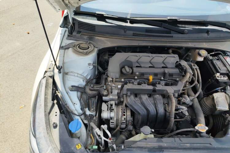 Used Hyundai Elantra 2022 1.5L CVT GLX Elite Edition Engine Bay Right