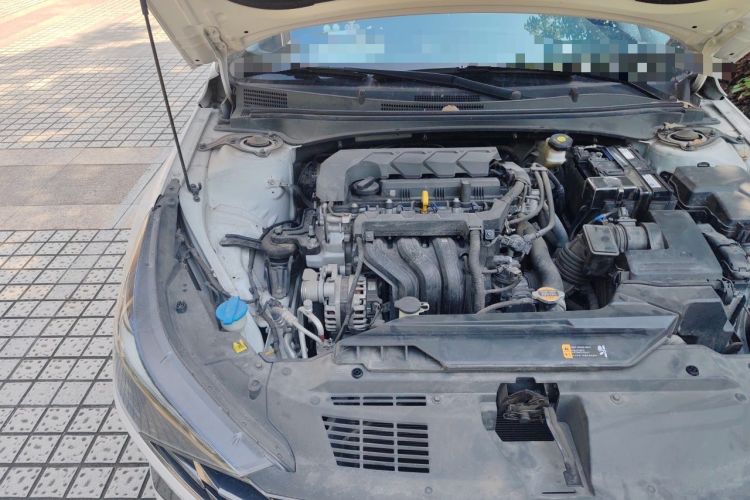 Used Hyundai Elantra 2022 1.5L CVT LUX Prestige Edition Engine Bay Right
