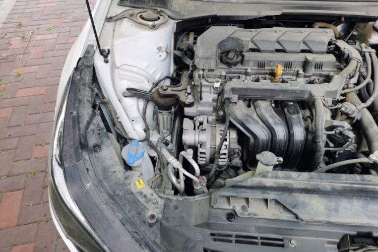Used Hyundai Elantra 2022 1.5L CVT GLX Elite Edition Engine Bay Right