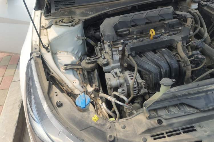 Used Hyundai Elantra 2022 1.5L CVT GLX Elite Edition Engine Bay Right