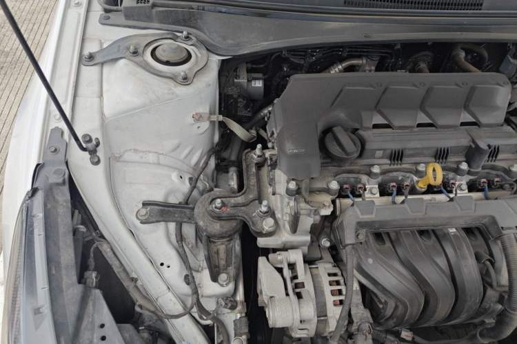 Used Hyundai Elantra 2022 1.5L CVT LUX Prestige Edition Engine Bay Right