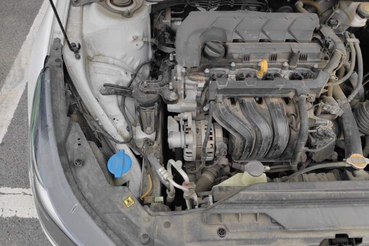 Used Hyundai Elantra 2022 1.5L CVT GLX Elite Edition Engine Bay Right
