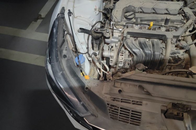Used Hyundai Elantra 2022 1.5L CVT LUX Prestige Edition Engine Bay Right