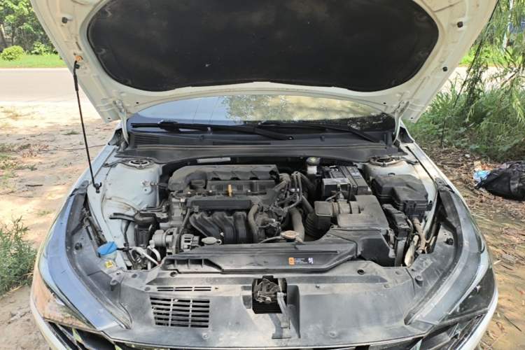 Used Hyundai Elantra 2022 1.5L CVT GLX Elite Edition Engine Bay
