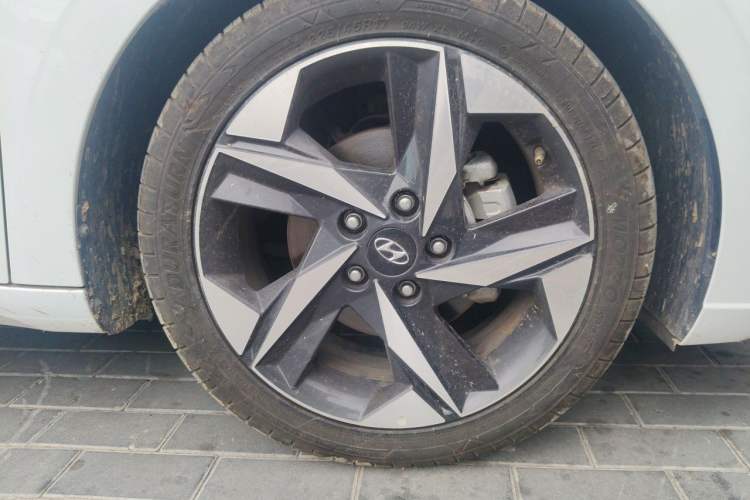 Used Hyundai Elantra 2022 1.5L CVT GLX Elite Edition Exterior 1