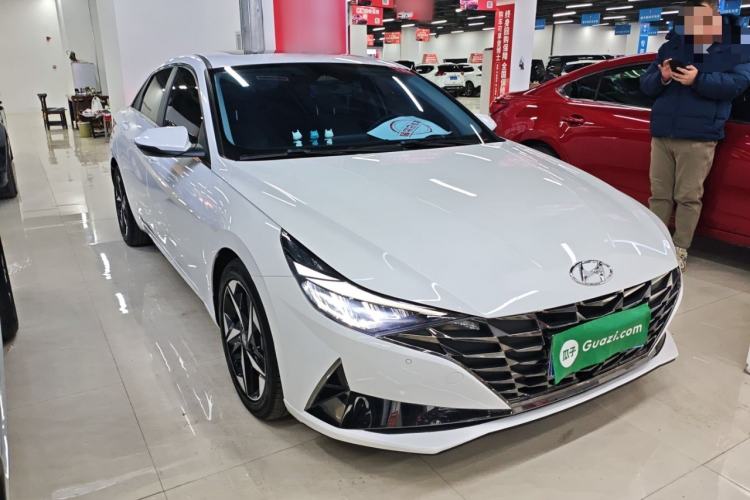 Used Hyundai Elantra 2022 1.5L CVT LUX Prestige Edition Exterior 1