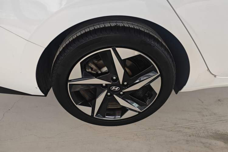 Used Hyundai Elantra 2022 1.5L CVT LUX Prestige Edition Exterior 2