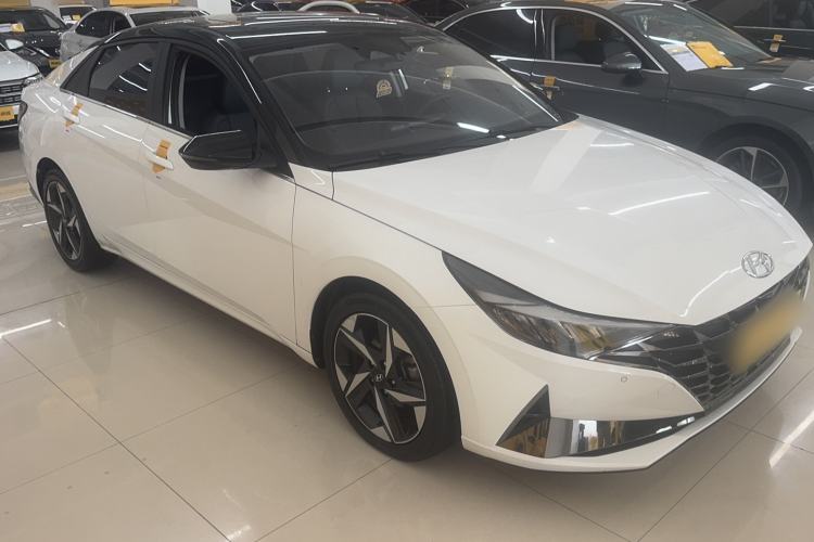 Used Hyundai Elantra 2022 1.5L CVT LUX Prestige Edition Exterior 2