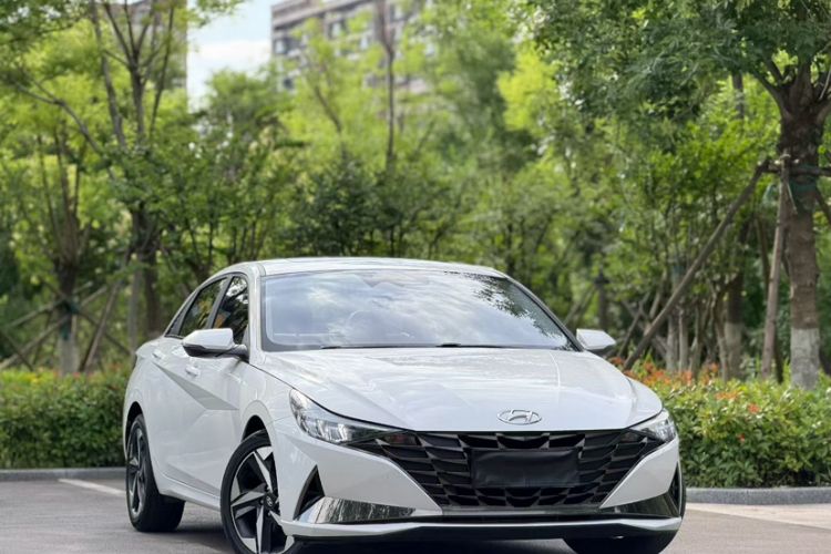 Used Hyundai Elantra 2022 1.5L CVT LUX Prestige Edition Exterior 2