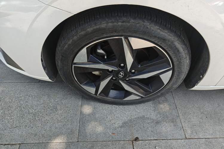 Used Hyundai Elantra 2022 1.5L CVT GLX Elite Edition Exterior 2