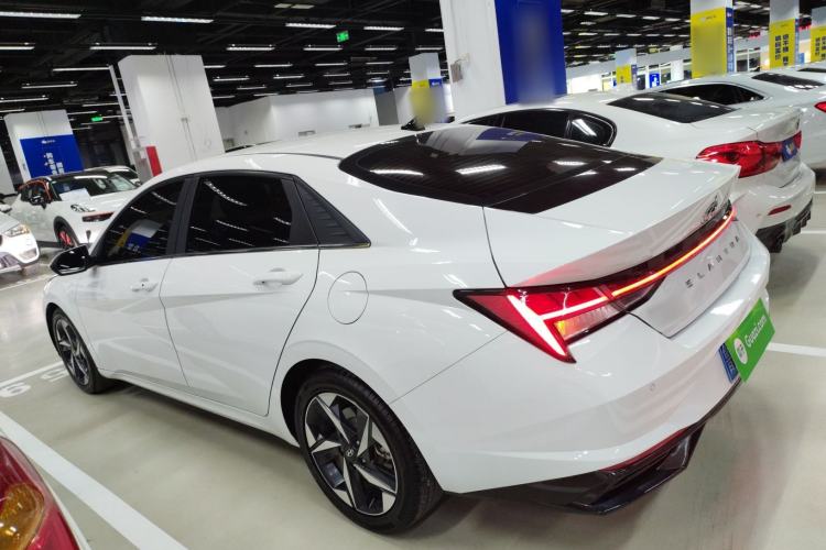 Used Hyundai Elantra 2022 1.5L CVT LUX Prestige Edition Exterior 3