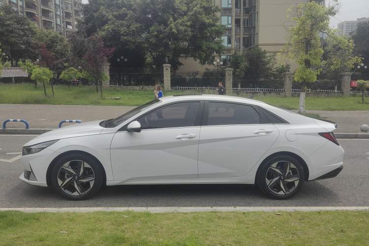 Used Hyundai Elantra 2022 240TGDi DCT LUX Prestige Edition Exterior 3