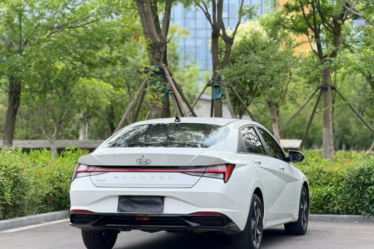 Used Hyundai Elantra 2022 1.5L CVT LUX Prestige Edition Exterior 3