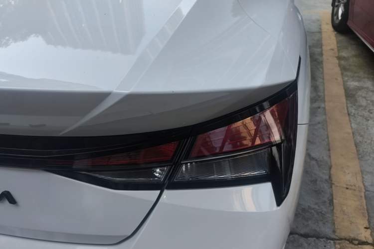 Used Hyundai Elantra 2022 1.5L CVT GLX Elite Edition Exterior 3