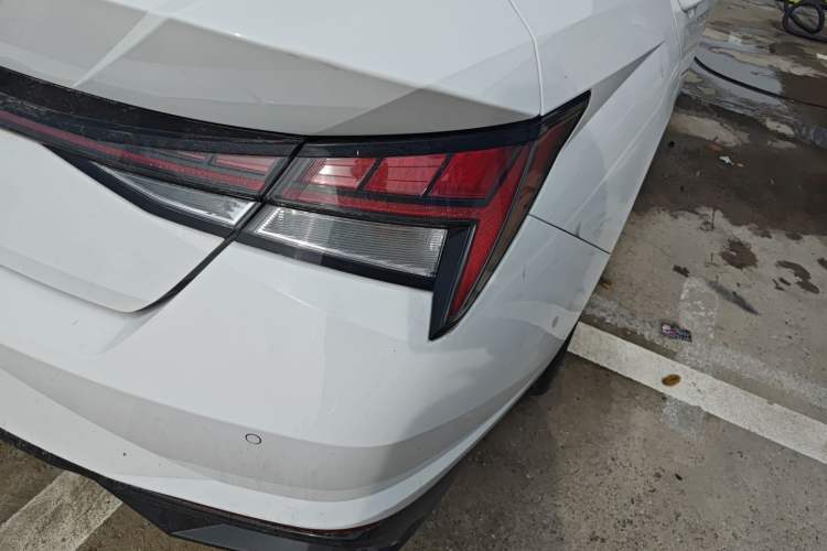 Used Hyundai Elantra 2022 1.5L CVT LUX Prestige Edition Exterior 3