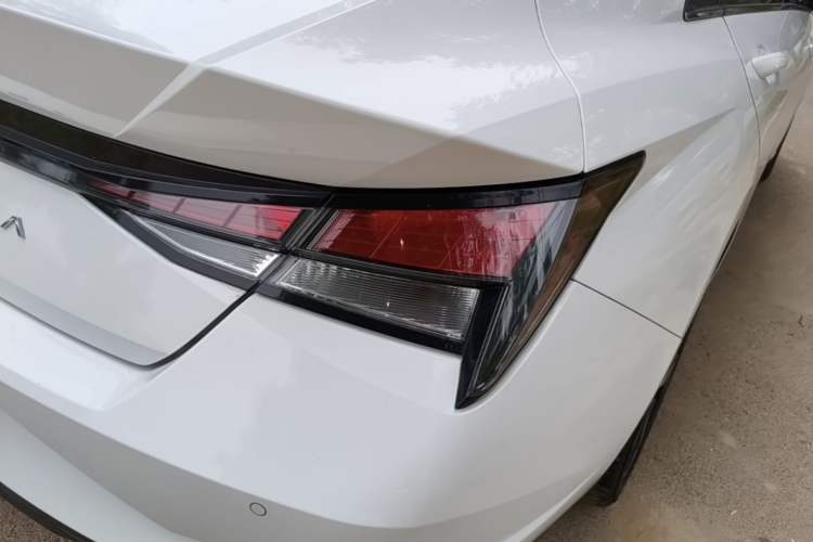 Used Hyundai Elantra 2022 1.5L CVT GLX Elite Edition Exterior 3