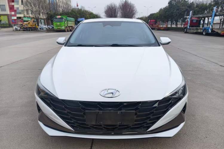 Used Hyundai Elantra 2022 1.5L CVT LUX Prestige Edition Exterior 4