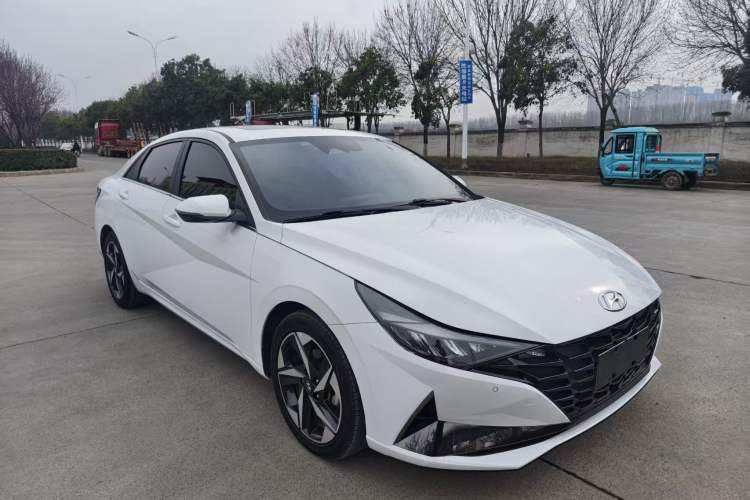Used Hyundai Elantra 2022 1.5L CVT LUX Prestige Edition Exterior 5