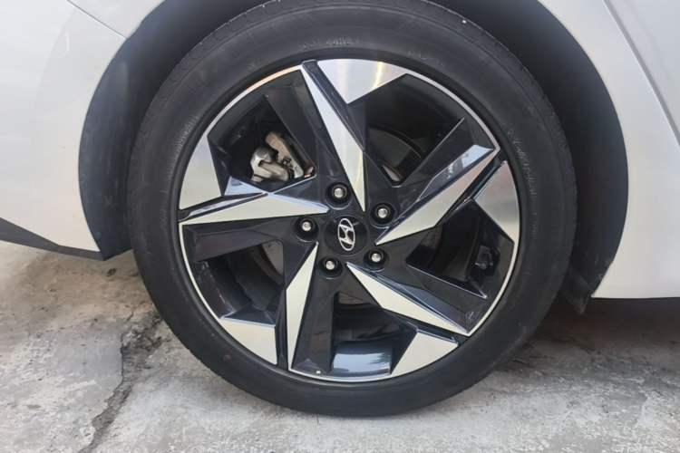 Used Hyundai Elantra 2022 1.5L CVT GLX Elite Edition Exterior 5