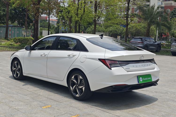 Used Hyundai Elantra 2022 1.5L CVT LUX Prestige Edition Exterior 5