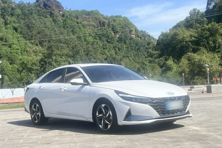 Used Hyundai Elantra 2022 1.5L CVT GLX Elite Edition Exterior 5