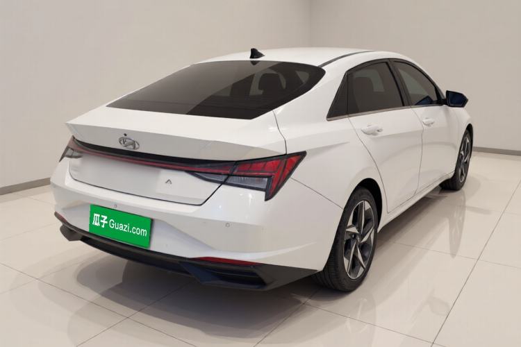 Used Hyundai Elantra 2022 1.5L CVT LUX Prestige Edition Exterior 5
