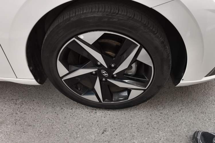 Used Hyundai Elantra 2022 240TGDi DCT LUX Prestige Edition Exterior 7