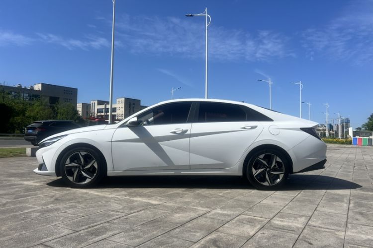 Used Hyundai Elantra 2022 1.5L CVT GLX Elite Edition Exterior 7