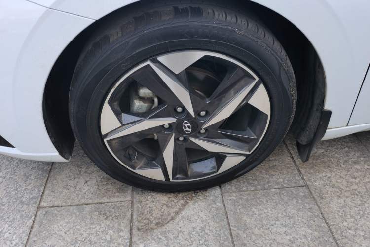 Used Hyundai Elantra 2022 1.5L CVT LUX Prestige Edition Exterior 7