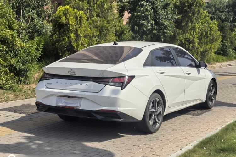 Used Hyundai Elantra 2022 1.5L CVT GLX Elite Edition Exterior 7