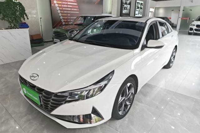 Used Hyundai Elantra 2022 1.5L CVT LUX Prestige Edition