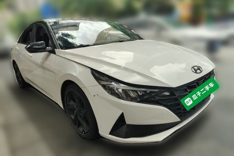 Used Hyundai Elantra 2022 1.5L CVT 20th Anniversary Edition Front Right 45 Deg