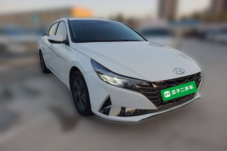 Used Hyundai Elantra 2022 1.5L CVT GLS Leading Edition Front Right 45 Deg