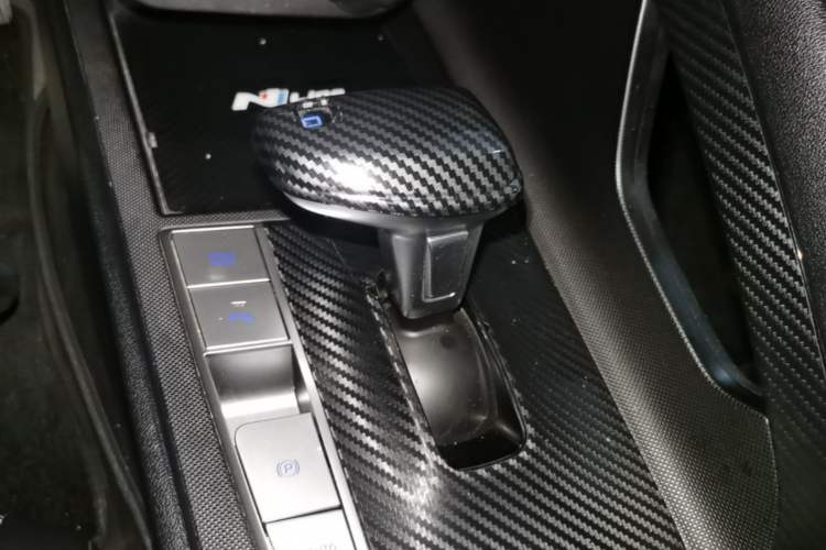 Used Hyundai Elantra 2022 1.5L CVT LUX Prestige Edition Gear Lever