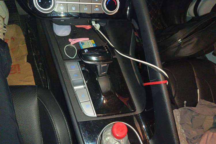 Used Hyundai Elantra 2022 1.5L CVT GLX Elite Edition Gear Lever