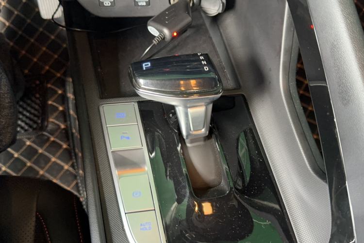 Used Hyundai Elantra 2022 1.5L CVT 20th Anniversary Edition Gear Lever
