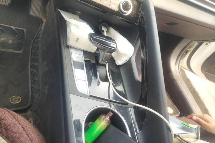 Used Hyundai Elantra 2022 1.5L CVT GLX Elite Edition Gear Lever