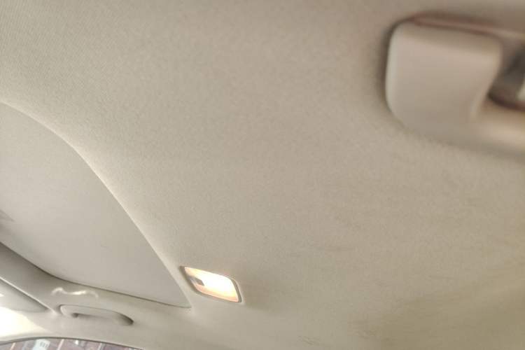 Used Hyundai Elantra 2022 1.5L CVT GLX Elite Edition Headliner