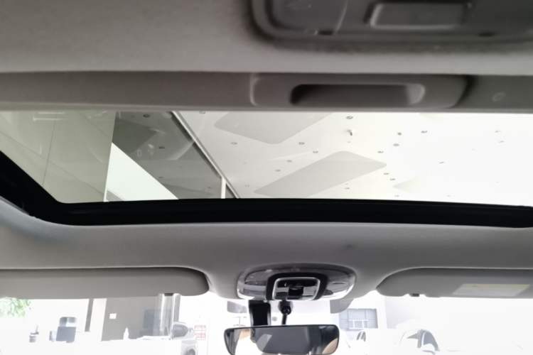 Used Hyundai Elantra 2022 1.5L CVT GLX Elite Edition Headliner
