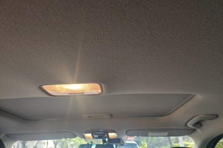 Used Hyundai Elantra 2022 1.5L CVT LUX Prestige Edition Headliner